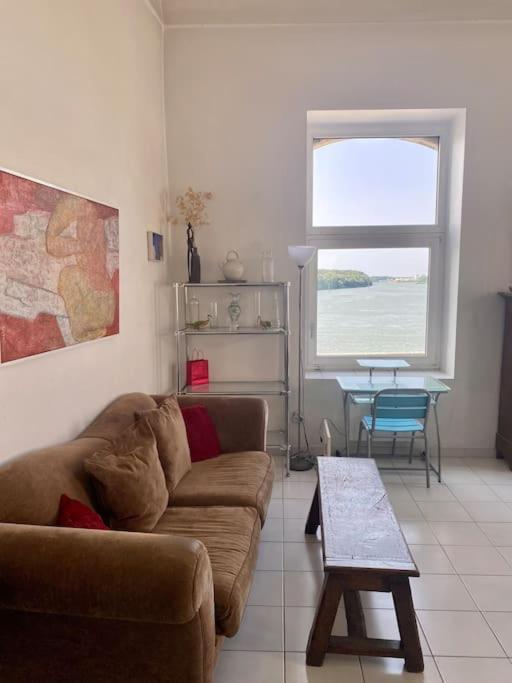 Renne - Vue Imprenable Sur Le Rhone Arles Exterior foto